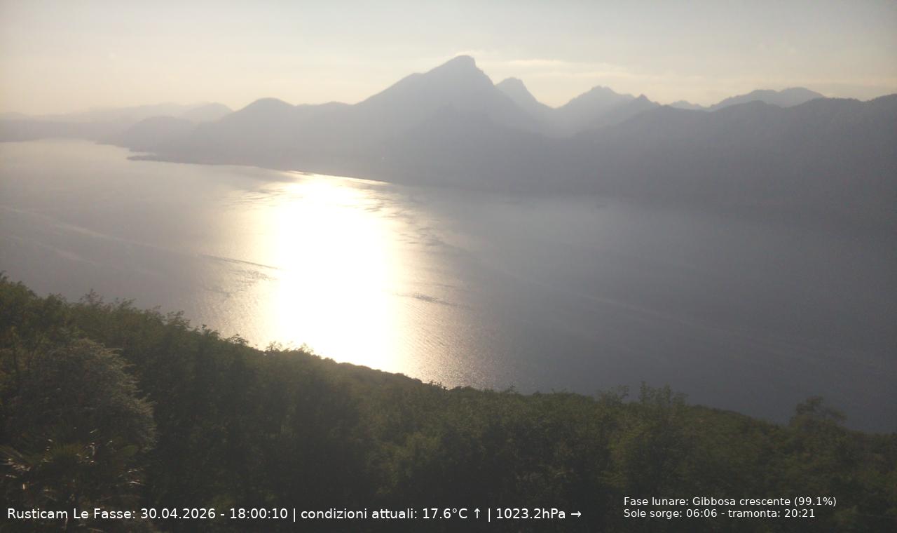 immagine della webcam nei dintorni di Affi: webcam San Zeno di Montagna