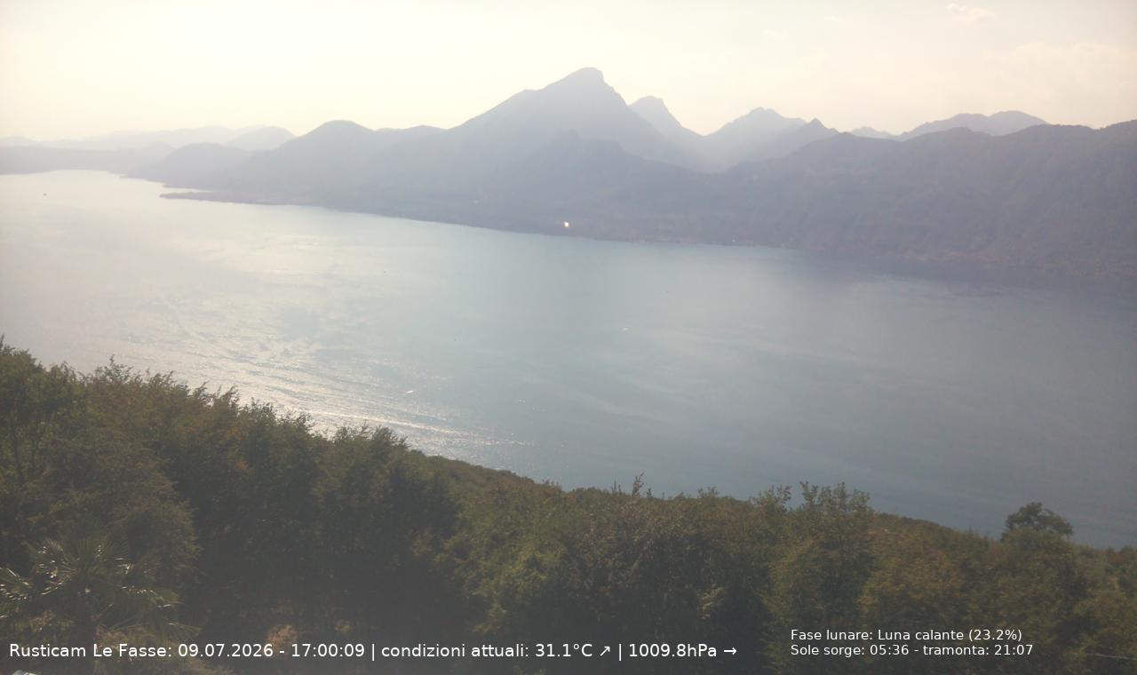 immagine della webcam nei dintorni di Affi: webcam San Zeno di Montagna