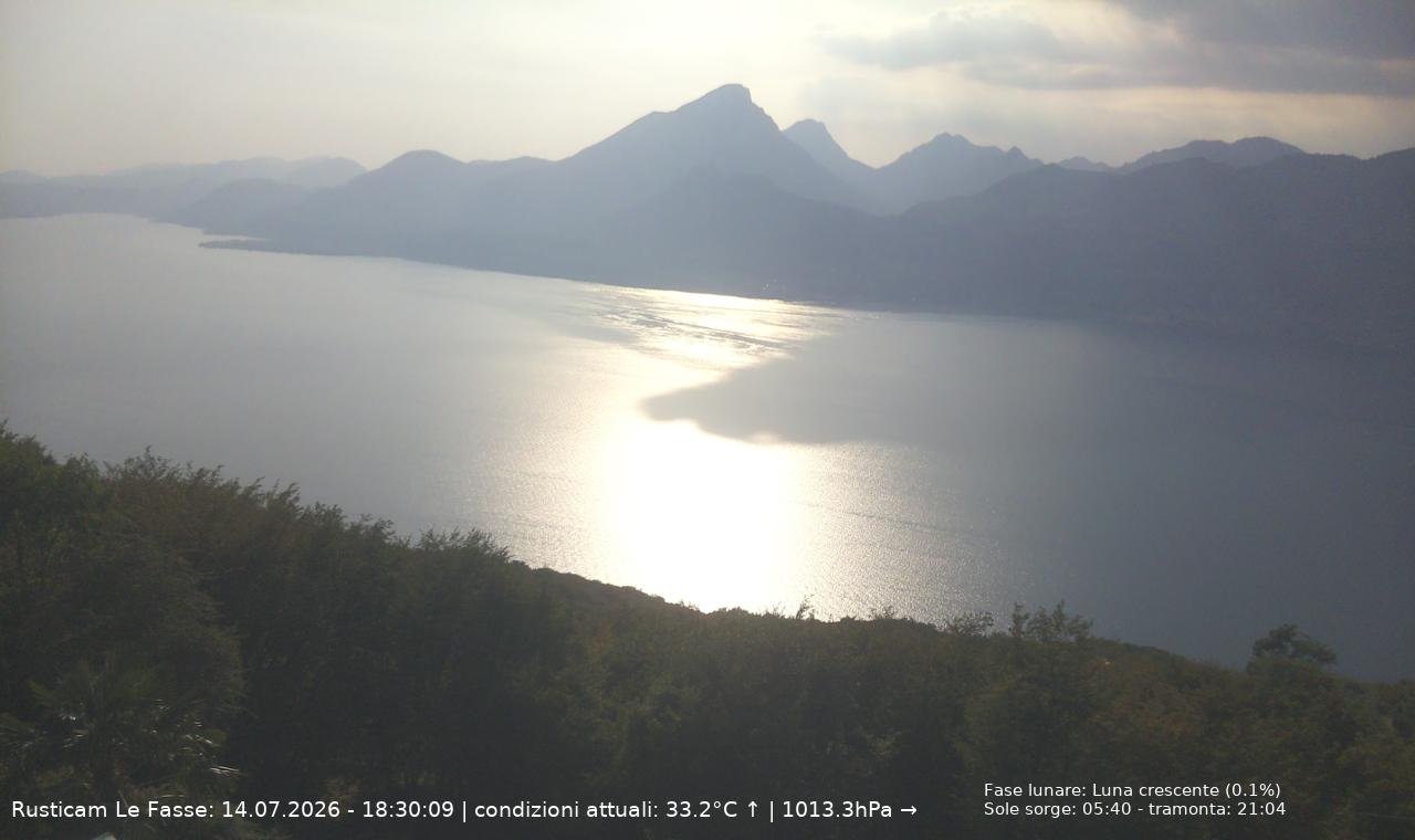 immagine della webcam nei dintorni di Gargnano: webcam San Zeno di Montagna